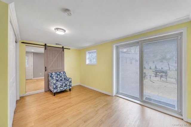 186 W 4th Street, Deer Park, NY 11729