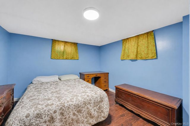 186 W 4th Street, Deer Park, NY 11729