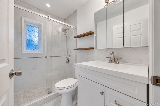 186 W 4th Street, Deer Park, NY 11729