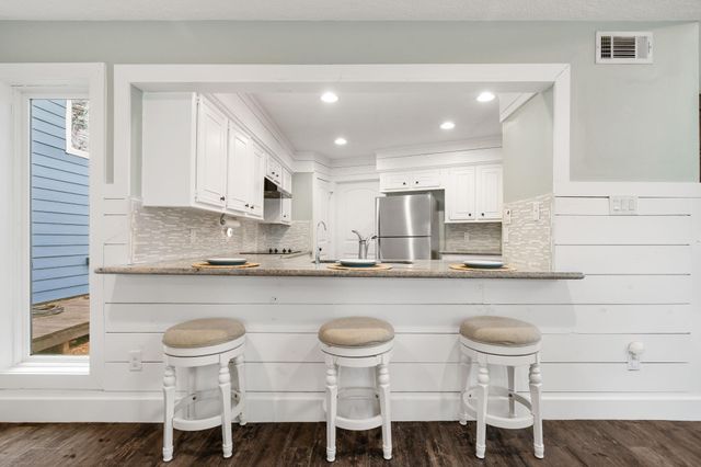 3203 Poe Drive, Montgomery, TX 77356