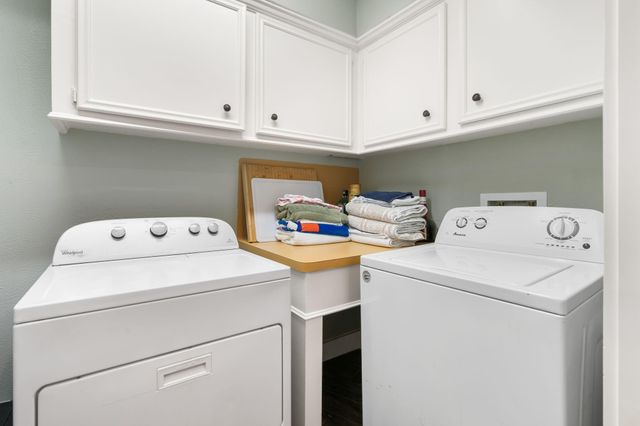 3203 Poe Drive, Montgomery, TX 77356