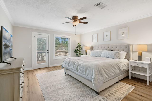 3203 Poe Drive, Montgomery, TX 77356