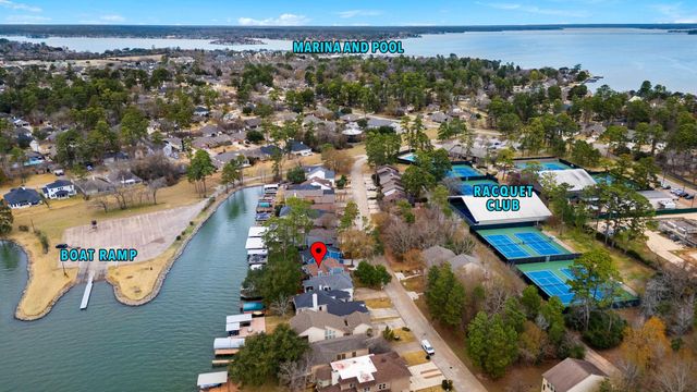 3203 Poe Drive, Montgomery, TX 77356