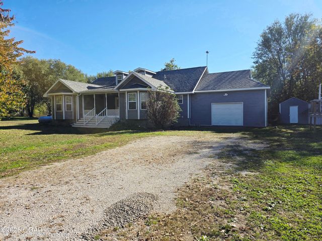 6060 Oak Road, Carthage, MO 64836