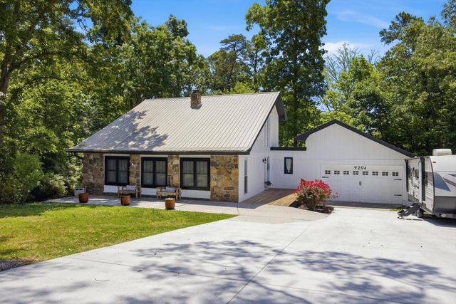 9204 Pine Ridge Road, Ooltewah, TN 37363