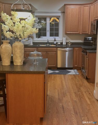 85 Hampton Road, Waterbury, CT 06708