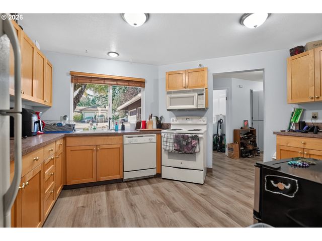 14125 Sw DAPHNE St, Beaverton, OR 97008
