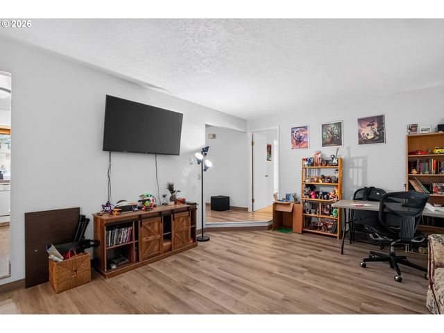 14125 Sw DAPHNE St, Beaverton, OR 97008