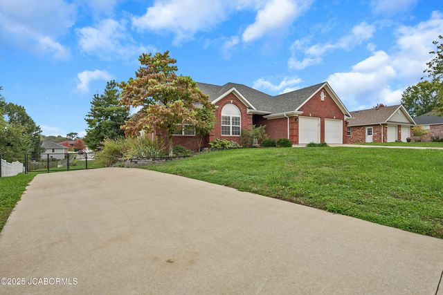 219 ROSE PARK DRIVE, Jefferson City, MO 65109
