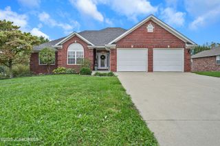219 ROSE PARK DRIVE, Jefferson City, MO 65109