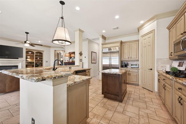 35 Hannahs Way Court, Sugar Land, TX 77479