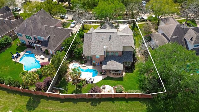 35 Hannahs Way Court, Sugar Land, TX 77479
