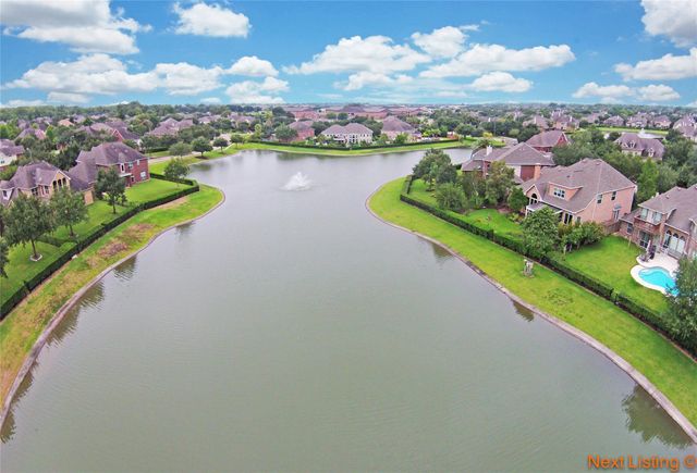 35 Hannahs Way Court, Sugar Land, TX 77479