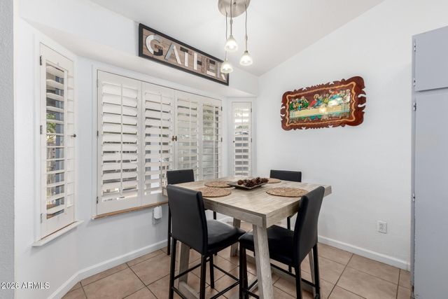 4807 W JULIE Drive, Glendale, AZ 85308