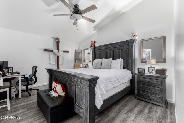 4807 W JULIE Drive, Glendale, AZ 85308