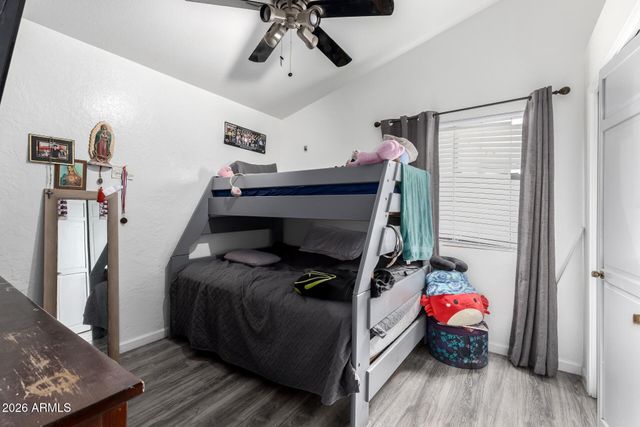 4807 W JULIE Drive, Glendale, AZ 85308