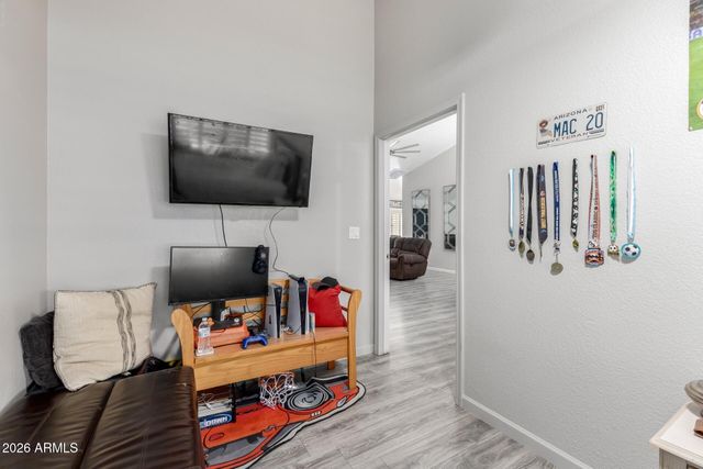 4807 W JULIE Drive, Glendale, AZ 85308