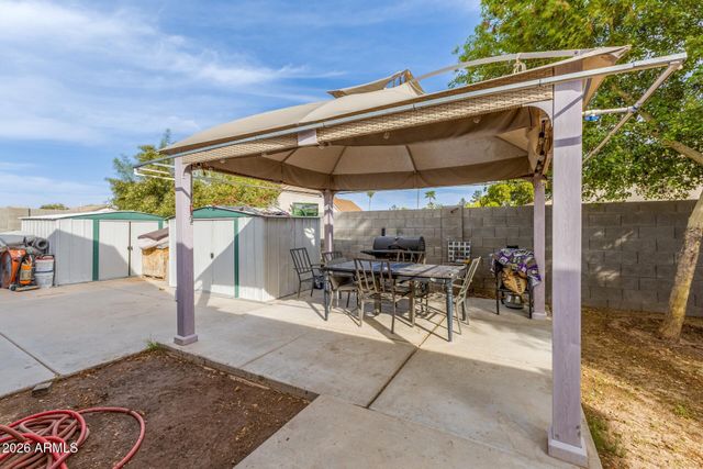 4807 W JULIE Drive, Glendale, AZ 85308