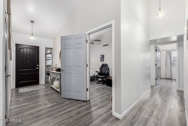 4807 W JULIE Drive, Glendale, AZ 85308