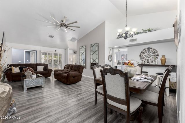 4807 W JULIE Drive, Glendale, AZ 85308