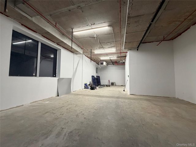 150-23 Barclay Avenue S4, Flushing, NY 11355