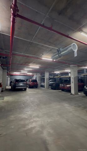 150-23 Barclay Avenue S4, Flushing, NY 11355