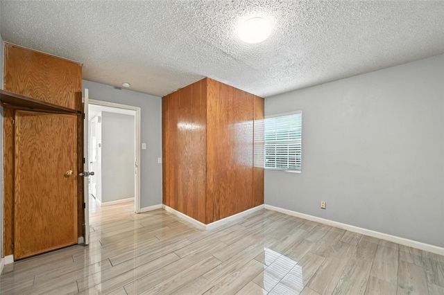 2108 Chatham Square Court, Dallas, TX 75227