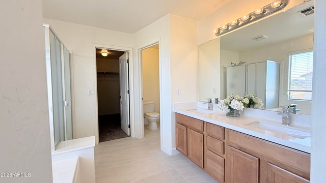 9035 W Bluefield Avenue, Peoria, AZ 85382