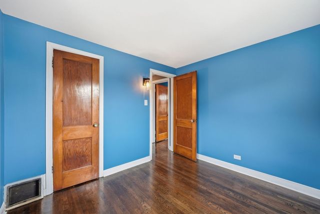 10619 S Avenue C, Chicago, IL 60617