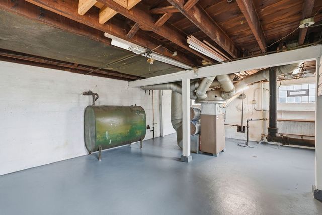 10619 S Avenue C, Chicago, IL 60617