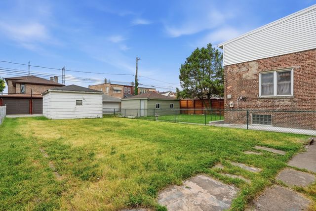 10619 S Avenue C, Chicago, IL 60617