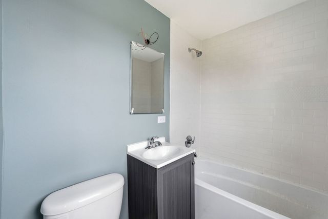 10619 S Avenue C, Chicago, IL 60617