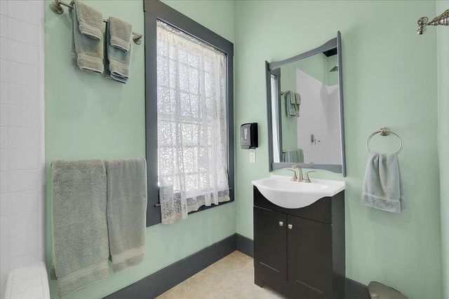 228 1st St, Marysville, CA 95901
