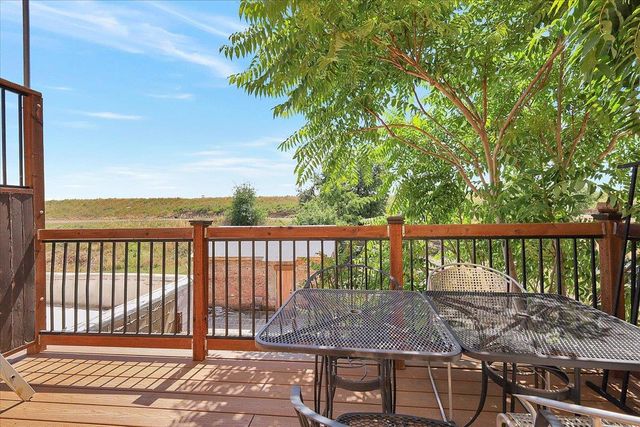 228 1st St, Marysville, CA 95901
