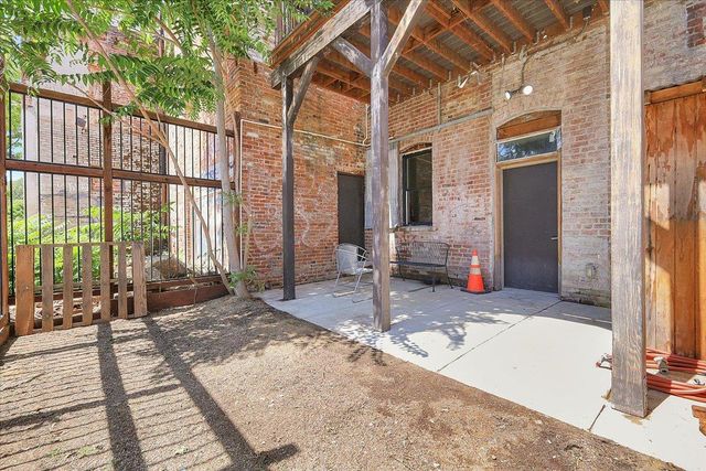 228 1st St, Marysville, CA 95901
