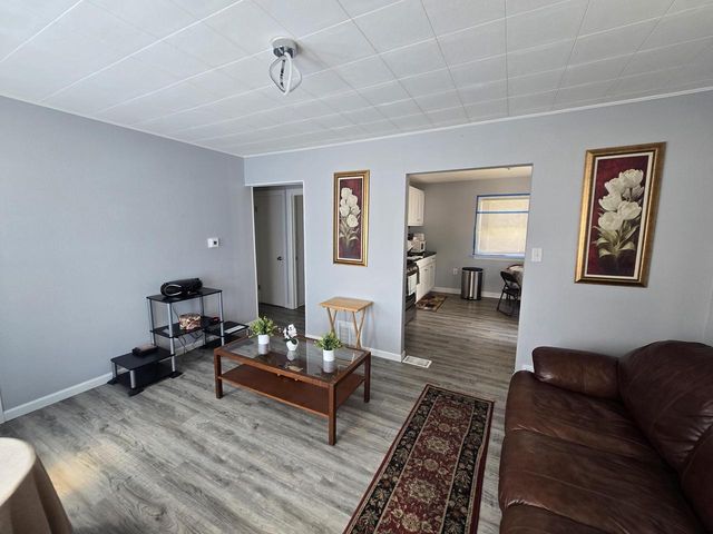 5630 Carmen AVENUE, Milwaukee, WI 53218