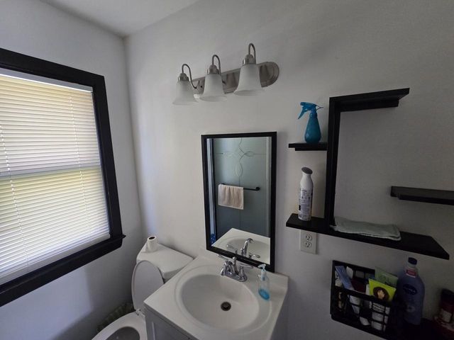 5630 Carmen AVENUE, Milwaukee, WI 53218