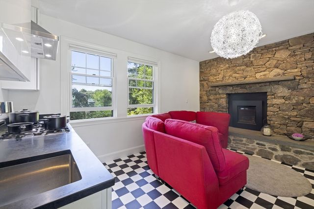 25 Somerset Road 2, Lexington, MA 02420