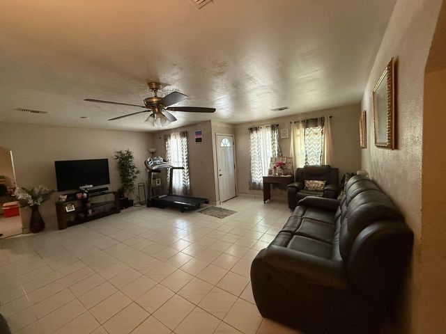 1002 Grenfell Lane, Houston, TX 77076