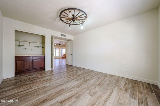 26434 S CEDARCREST Drive, Sun Lakes, AZ 85248