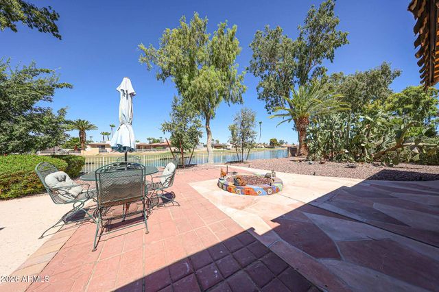 26434 S CEDARCREST Drive, Sun Lakes, AZ 85248