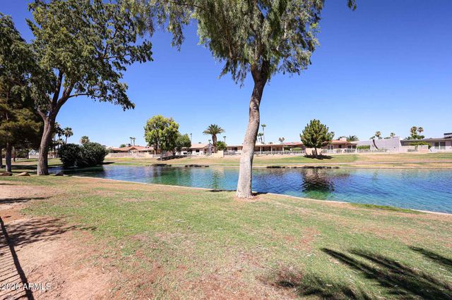 26434 S CEDARCREST Drive, Sun Lakes, AZ 85248