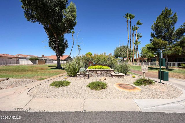 26434 S CEDARCREST Drive, Sun Lakes, AZ 85248