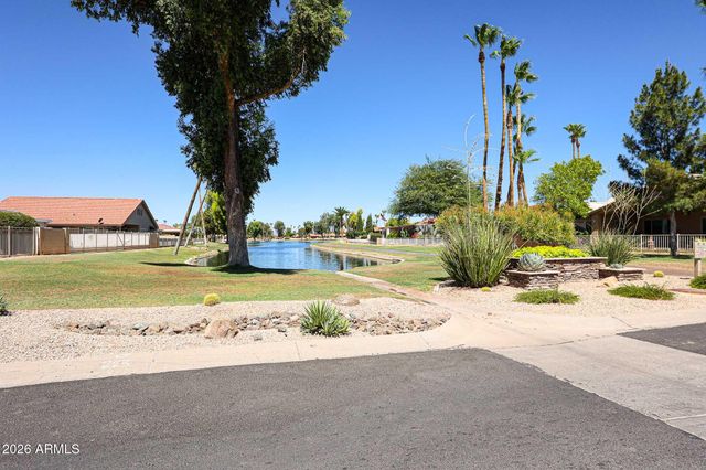 26434 S CEDARCREST Drive, Sun Lakes, AZ 85248