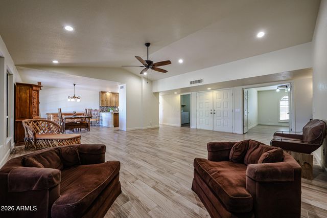 26434 S CEDARCREST Drive, Sun Lakes, AZ 85248