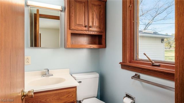 1675 Nob Hill Road, Zanesville, OH 43701