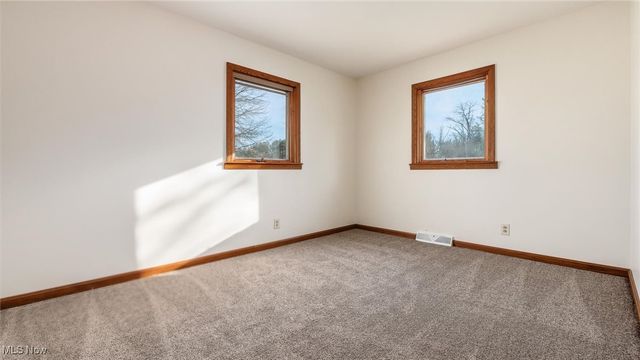 1675 Nob Hill Road, Zanesville, OH 43701