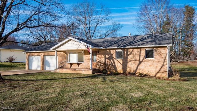 1675 Nob Hill Road, Zanesville, OH 43701
