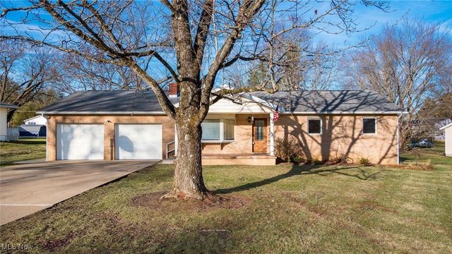 1675 Nob Hill Road, Zanesville, OH 43701