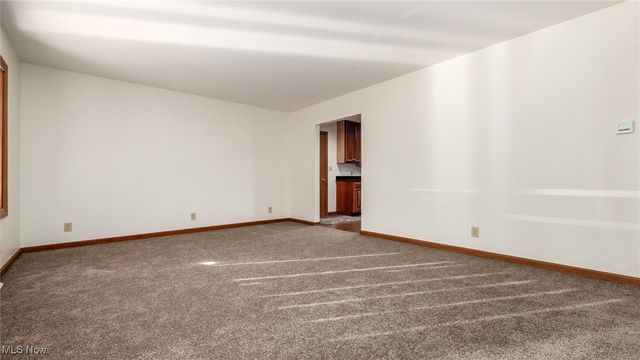 1675 Nob Hill Road, Zanesville, OH 43701